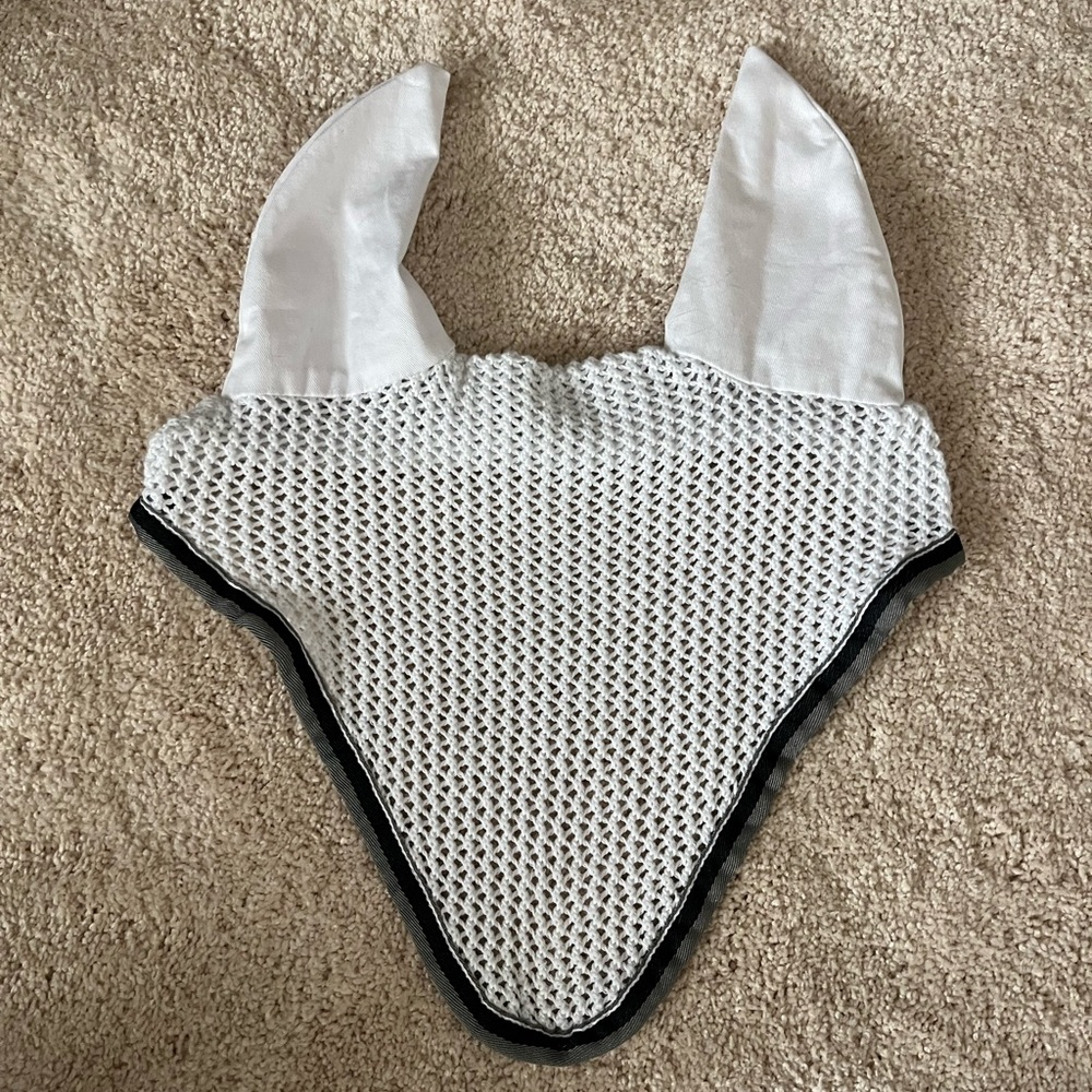 Horze White Equine Ear Bonnet